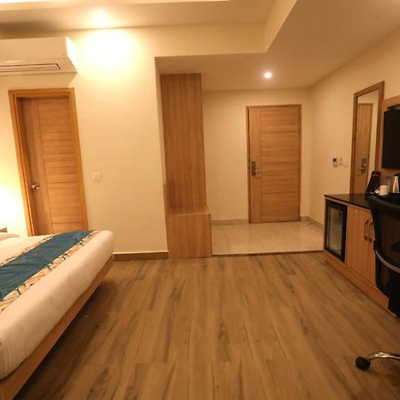 Elora Lords Eco Inn , ลัคเนา ภายนอก รูปภาพ